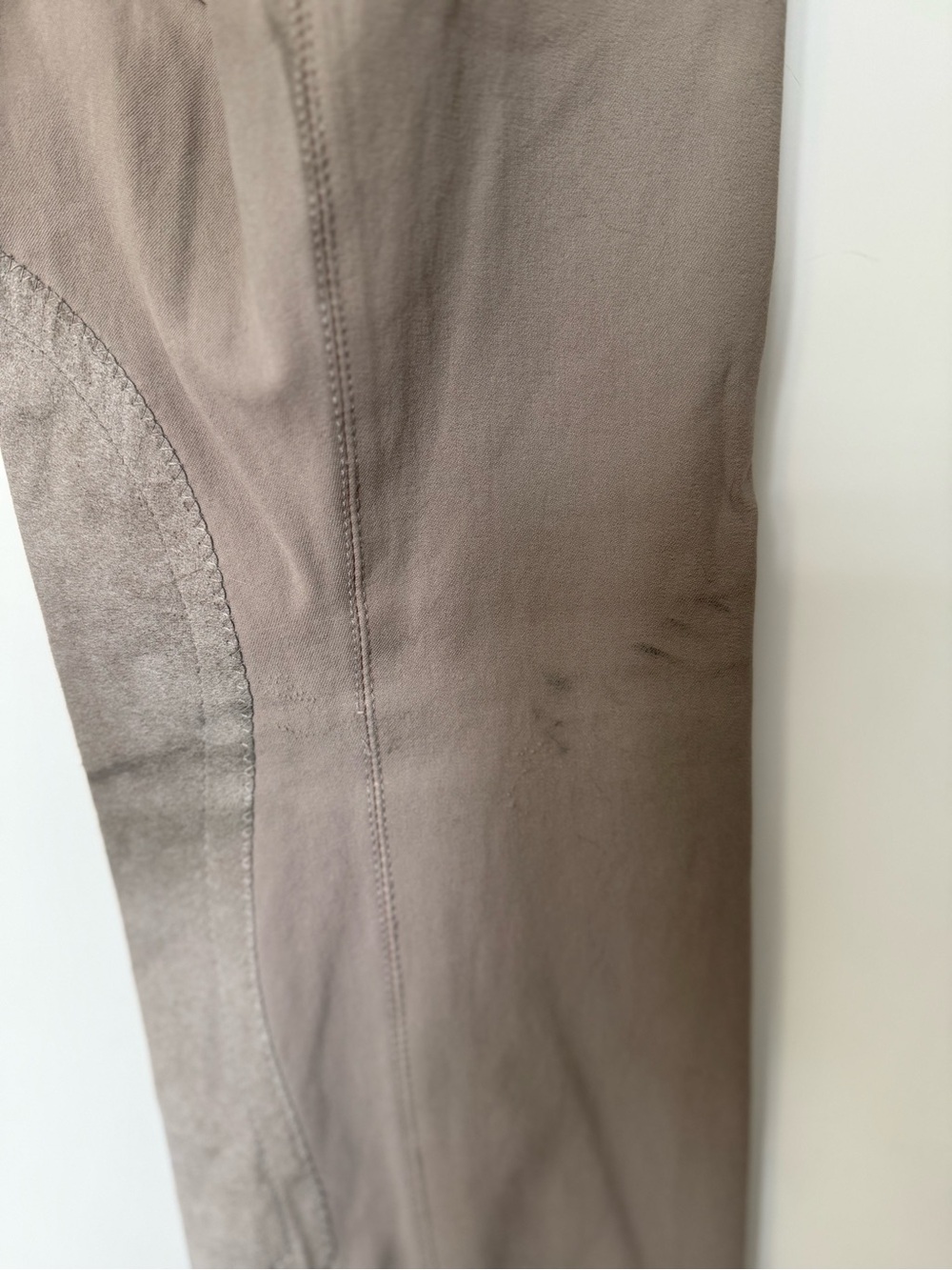 Tailored Sportsman 26L Trophy Hunter Breeches in Lustre - Picture 9 of 13